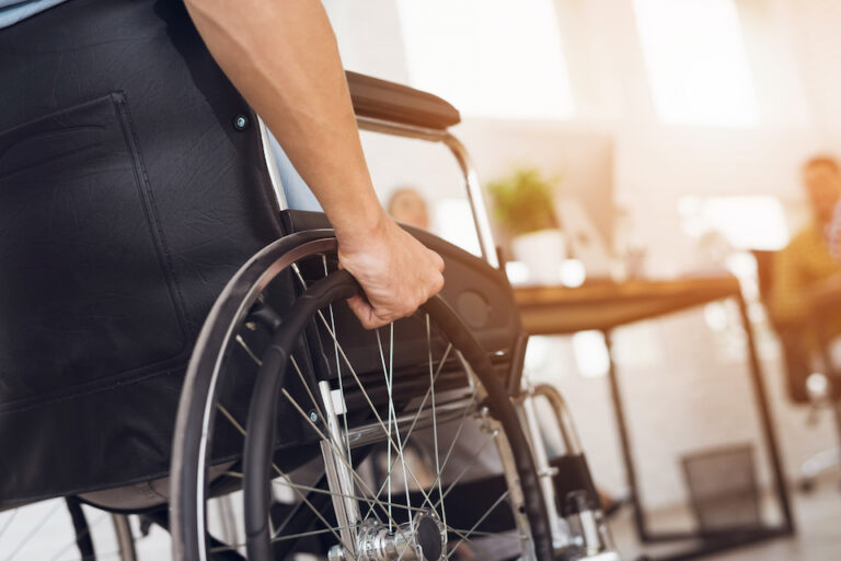 Disabilità e non autosufficienza: differenze e analogie